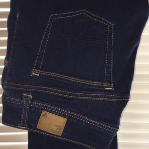 American Eagle Capri Jeans